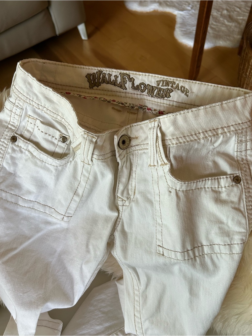 Wallflower High-Rise Women's Jeans in Off-White